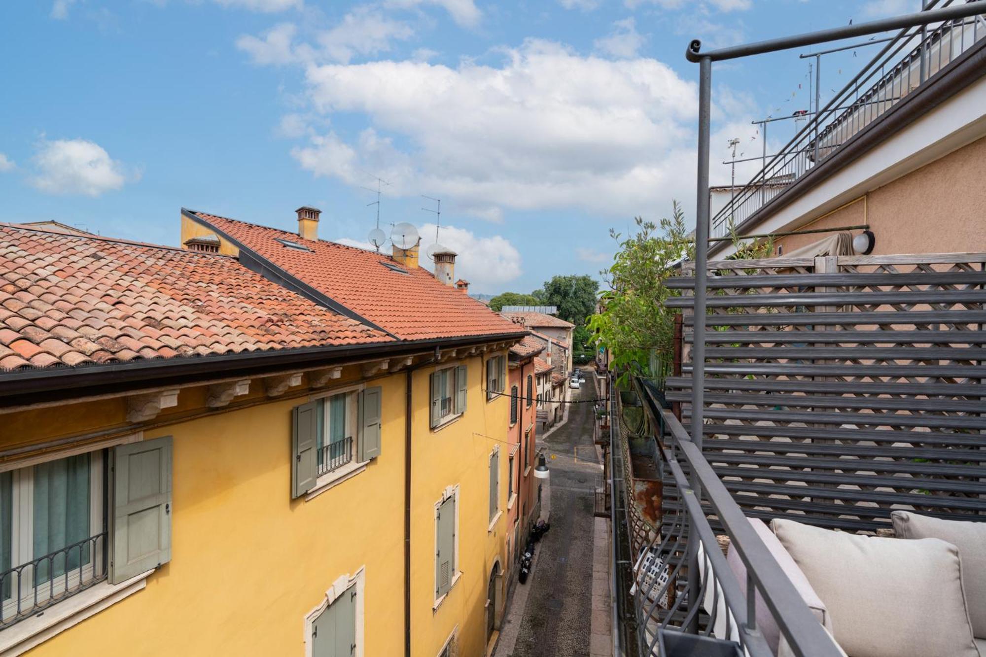 Domus Verona - Ampia Residenza Filippini A Pochi Passi Dall'Arena חדר תמונה