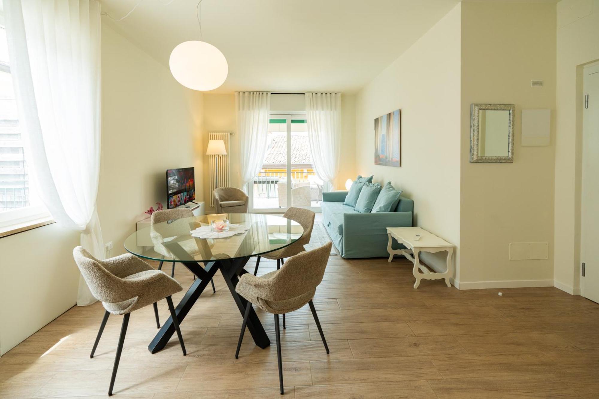Domus Verona - Ampia Residenza Filippini A Pochi Passi Dall'Arena מראה חיצוני תמונה
